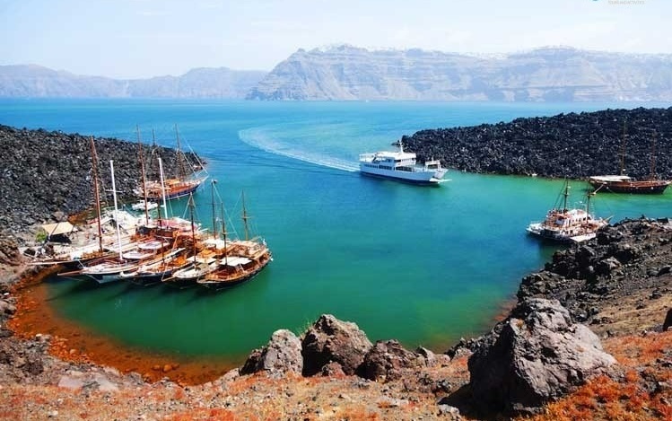 Nea Kameni