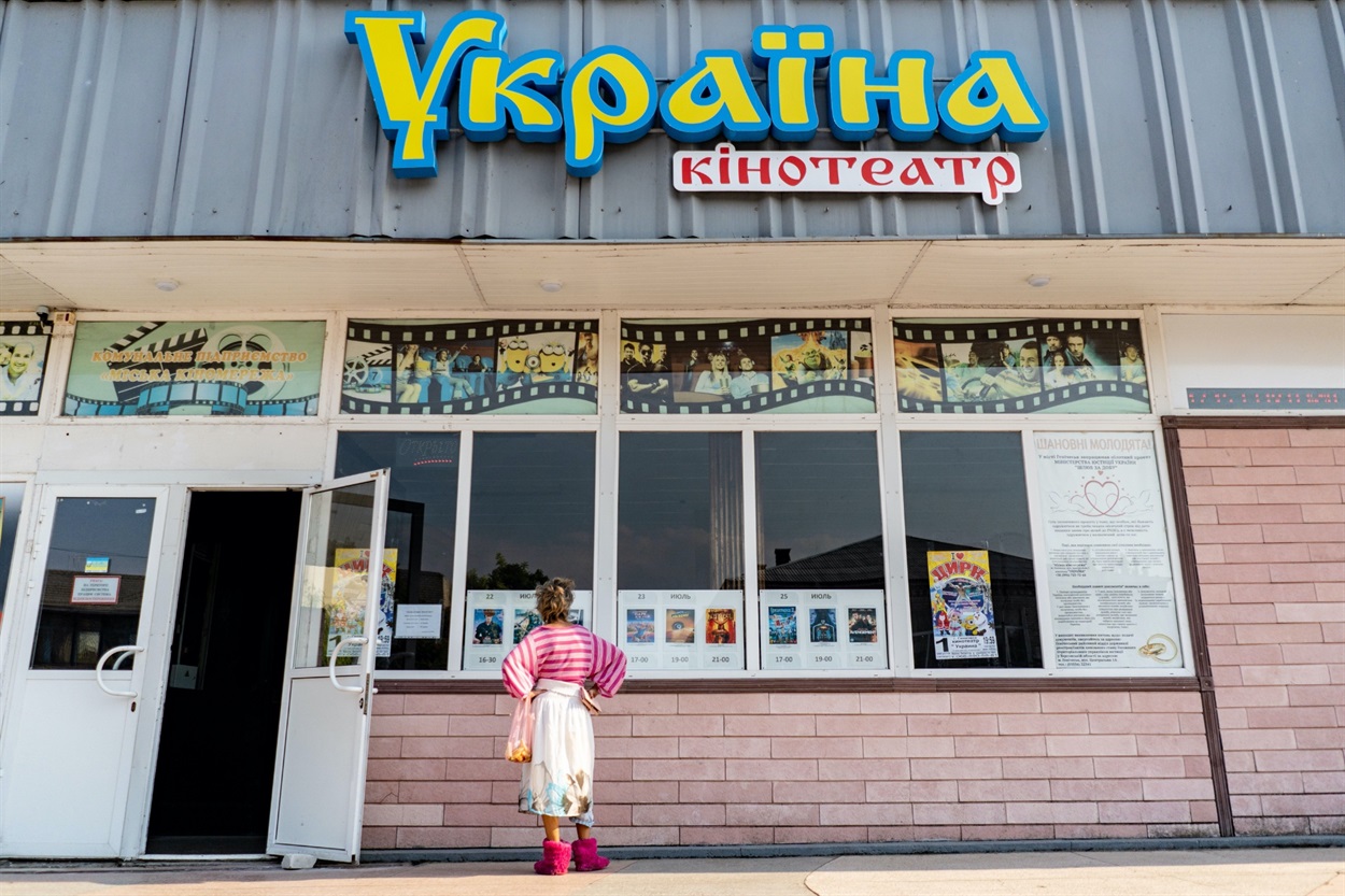 Кінотеатри можуть працювати з 50% заповненістю