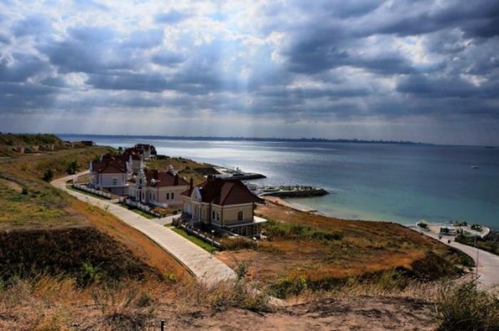 Лебедівка так і не наздогнала славу попереднього курорту