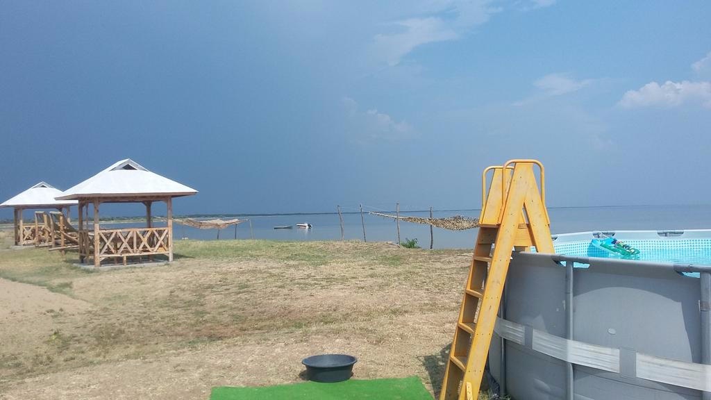 Пляж на Кинбурне