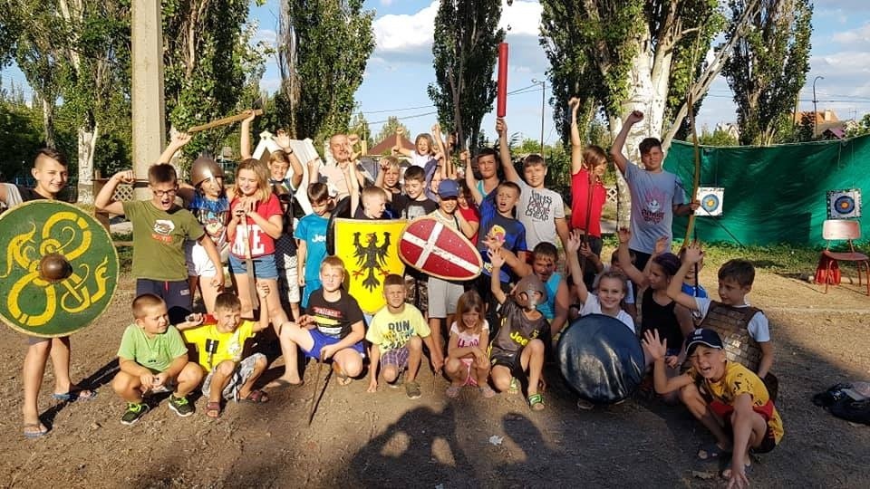 Лицарський стан пересувна атракція