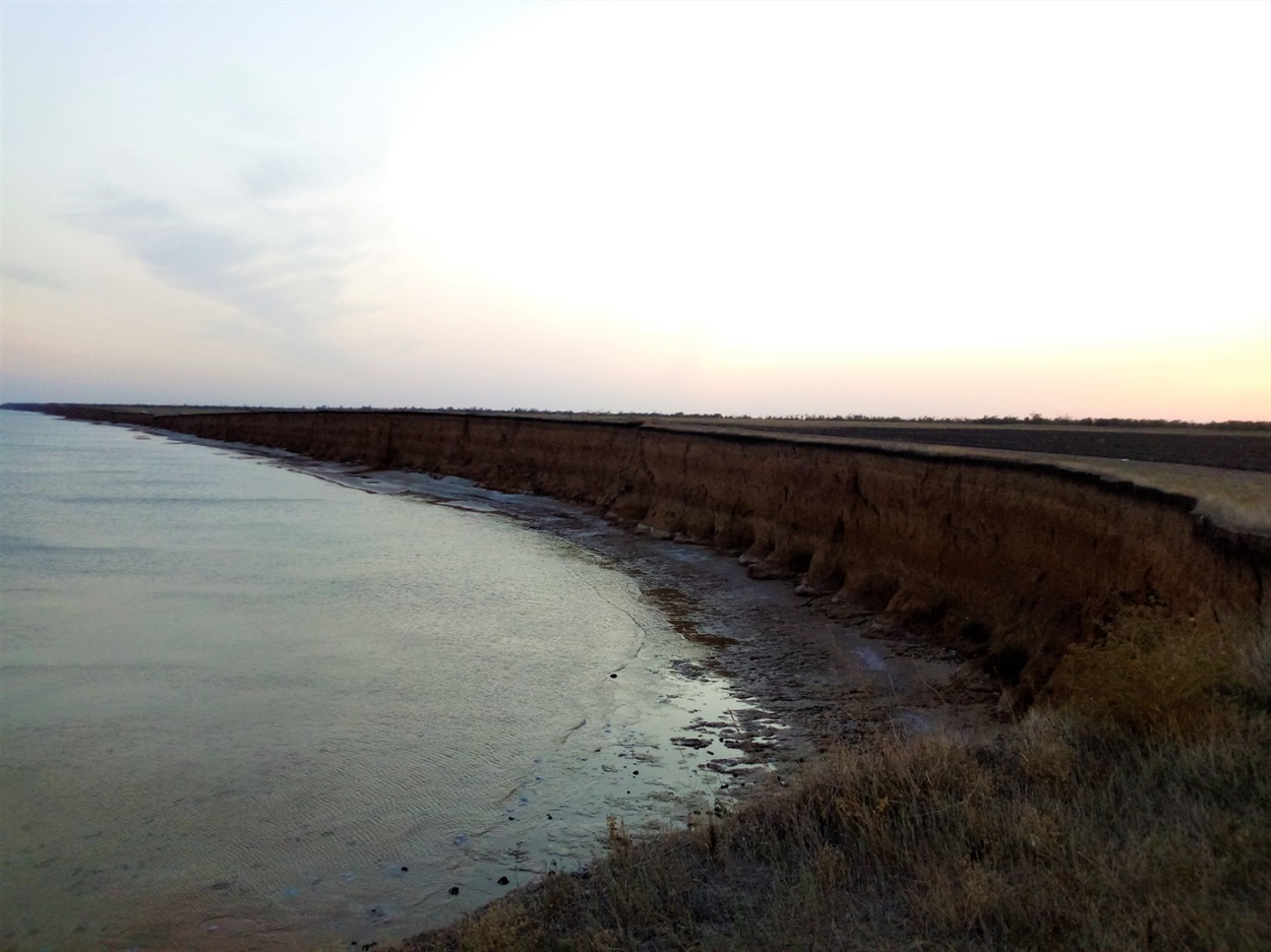 пляж на березі Азовського моря