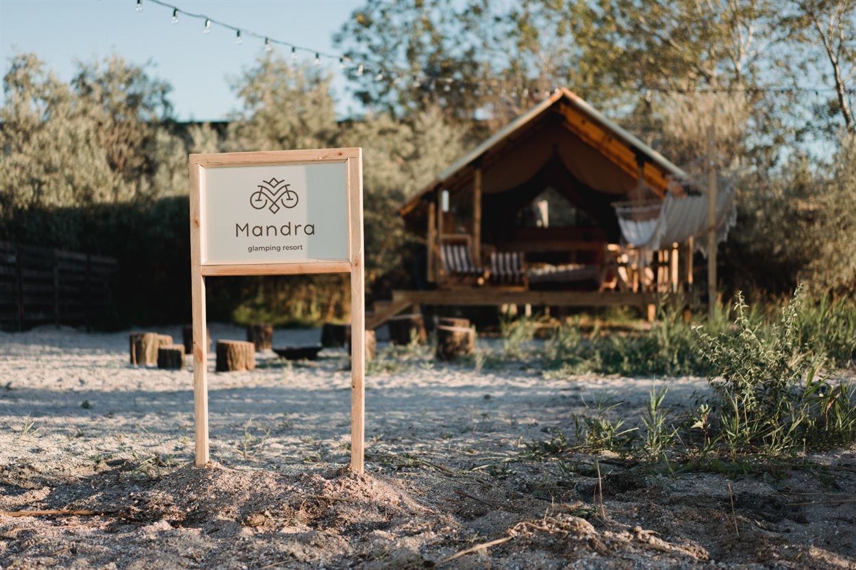 глемпінг Мандра в Затоці