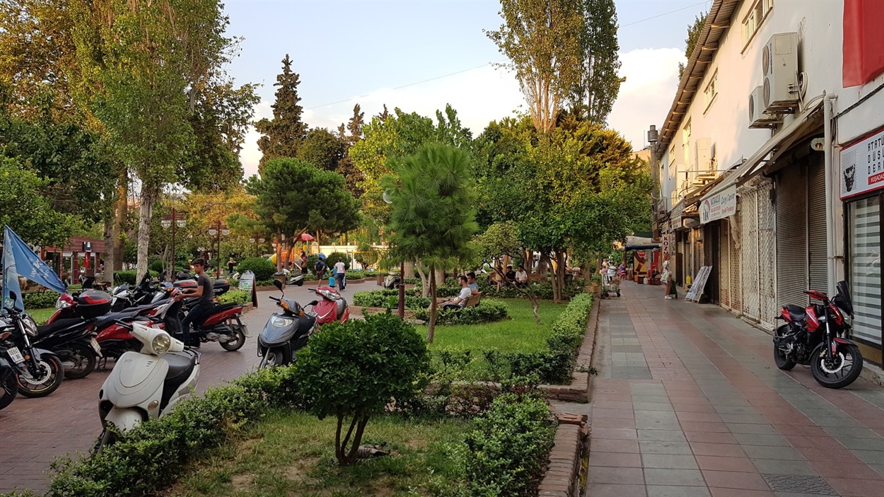 центр Кушадаси