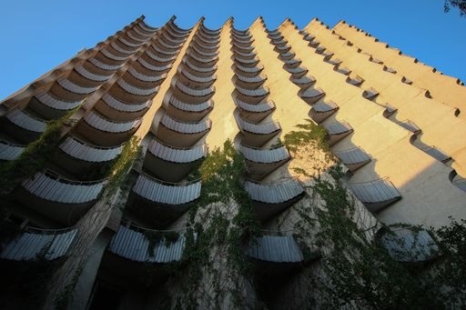 Закинутий готель