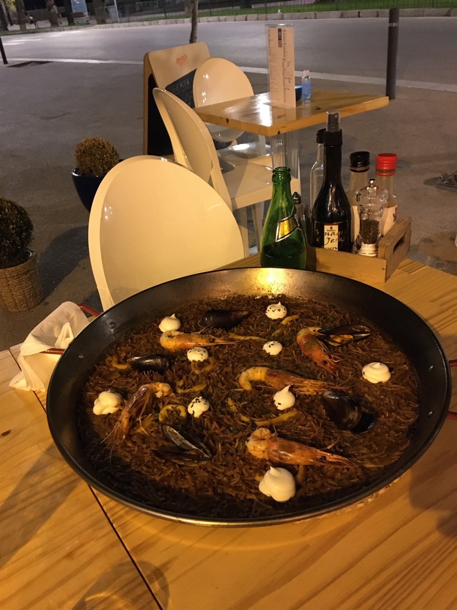 паелья з морепродуктами
