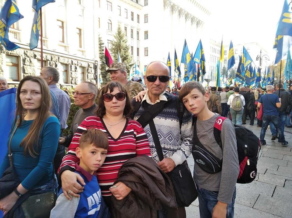  Любомир Іванків із синами