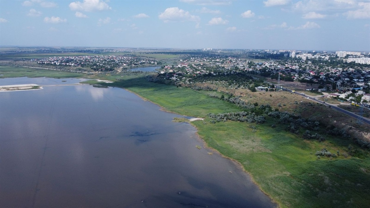 берег