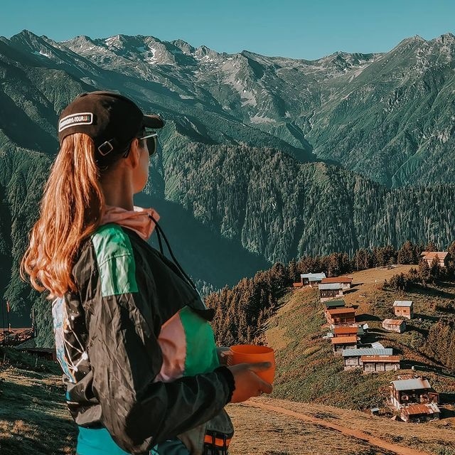 Караденіс