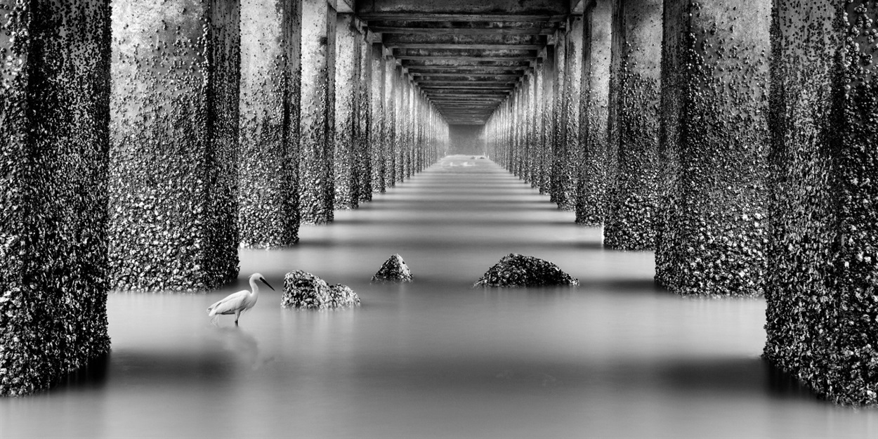 вода