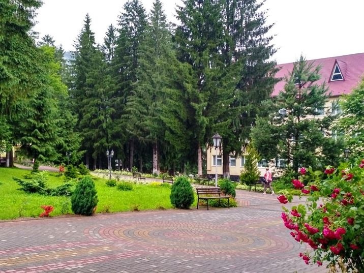 https://sanatorii-zakarpattia.com/ua/shayan/