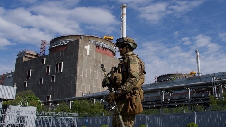 Російський військовий на території ЗАЕС, 1 травня 2022 рік
