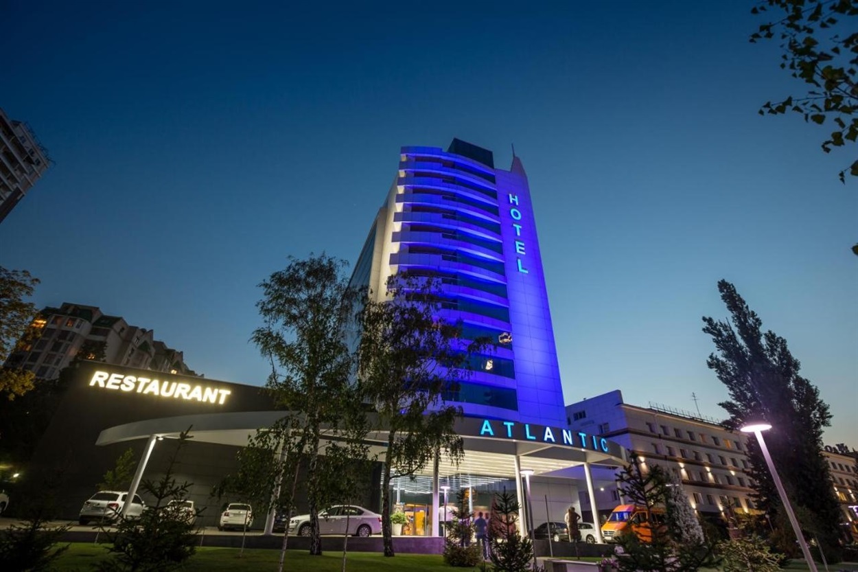 Atlantic Garden Resort Hotel