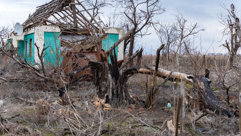 Зруйновані будинку в селі Сухий Ставок на Херсонщині