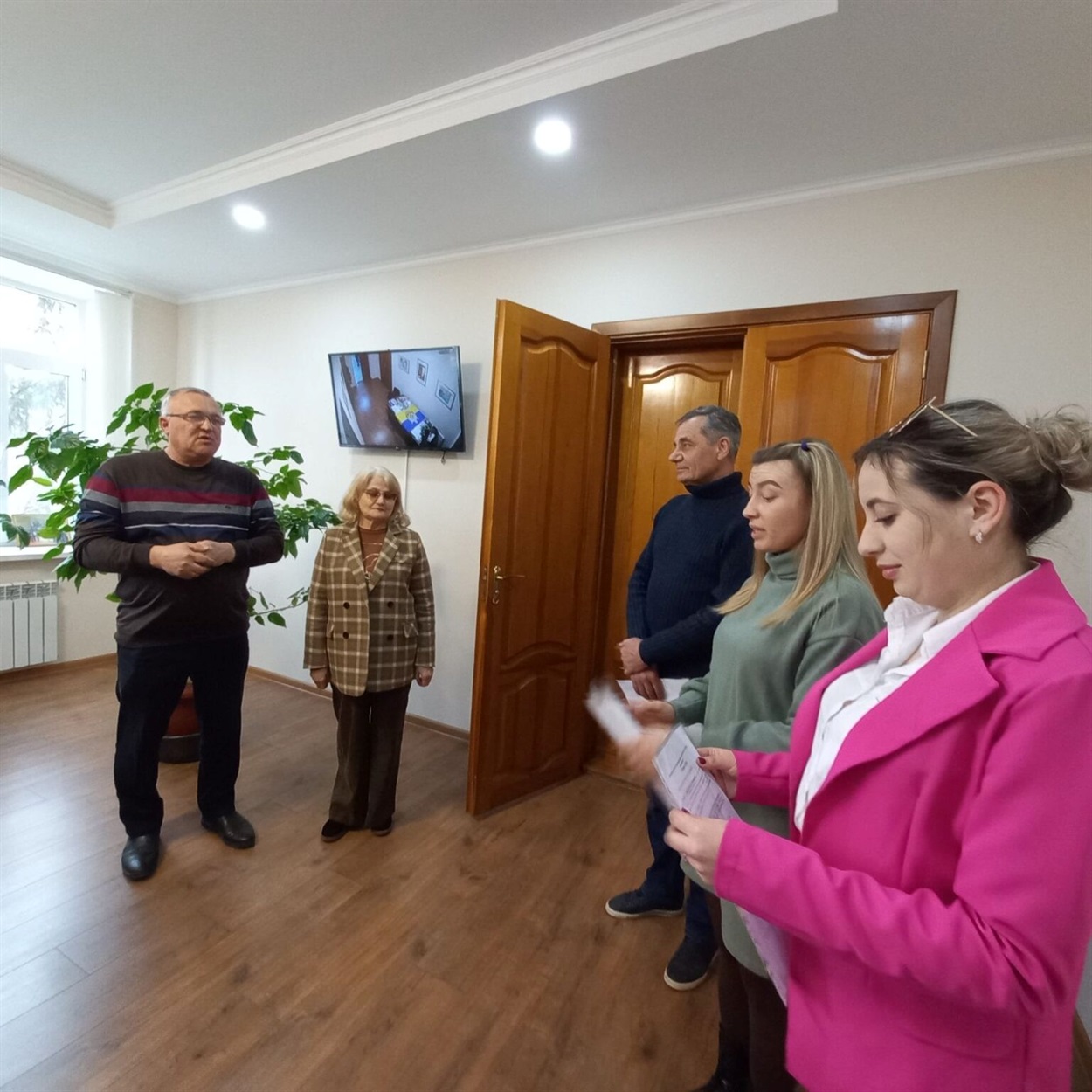 Вручення ордерів на квартири для мешканців селища Березине