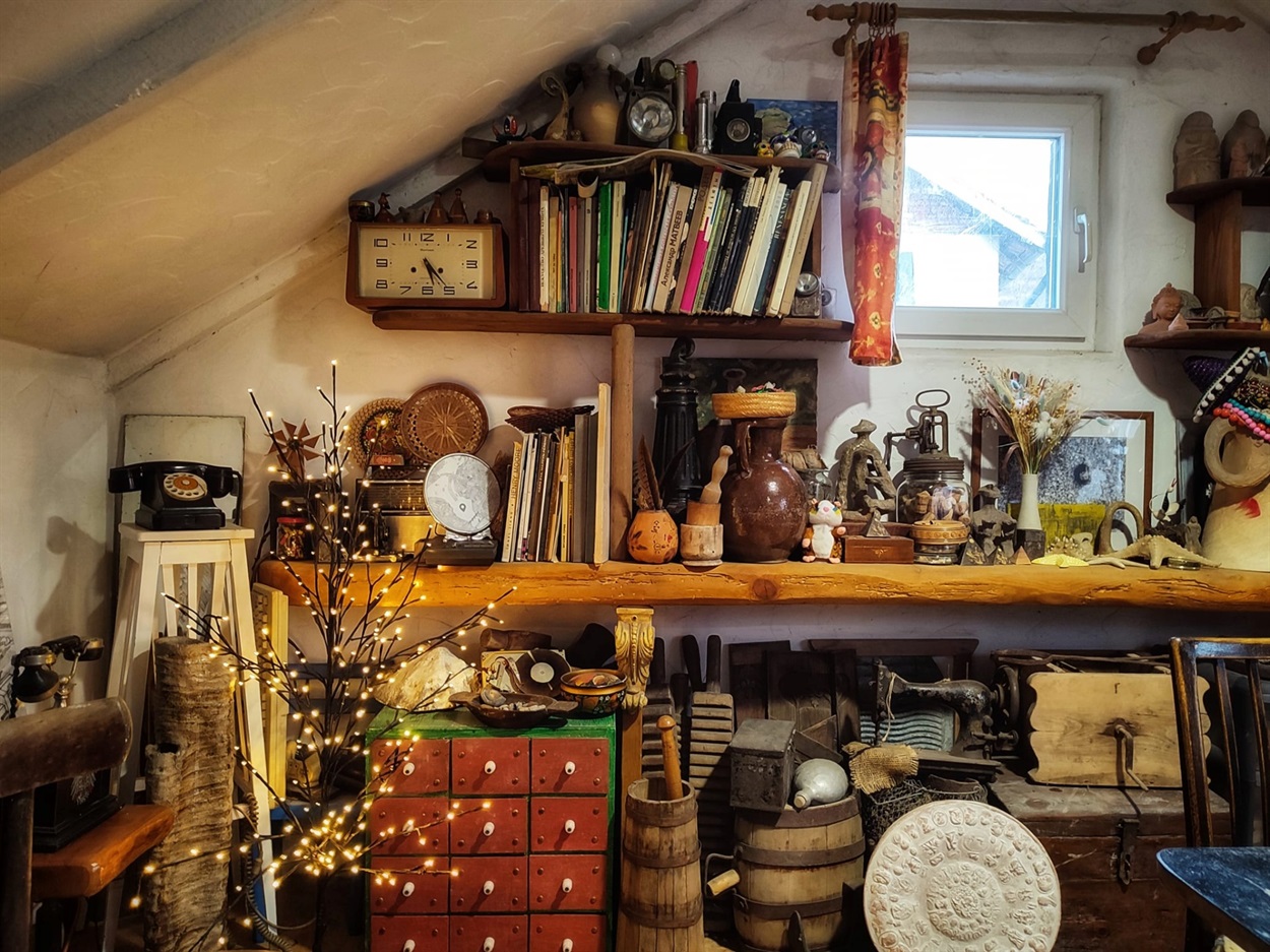 Керамічна майстерня Pottery Island, яку створив Олександр Шкаліков. Запоріжжя  