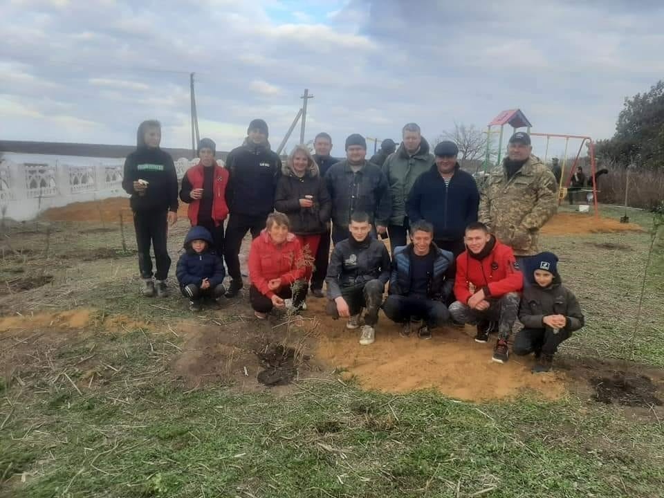 Громада села Михайлівка спільно з «ЕКО Березань» облаштовує місцевий парк, 2021