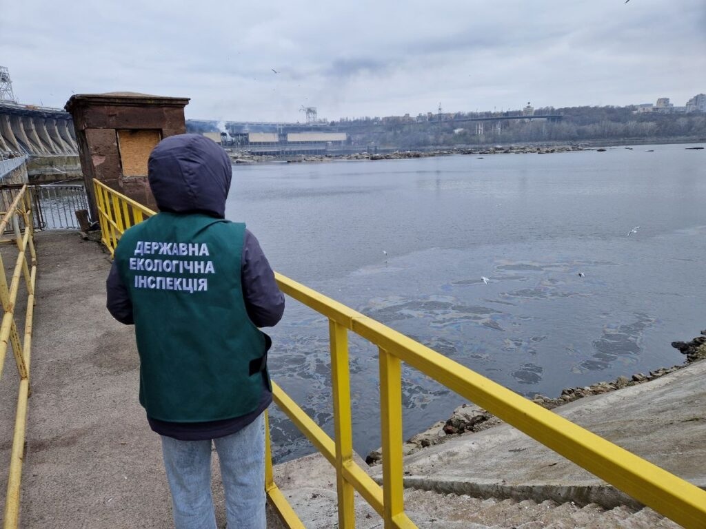 Забруднення Дніпра