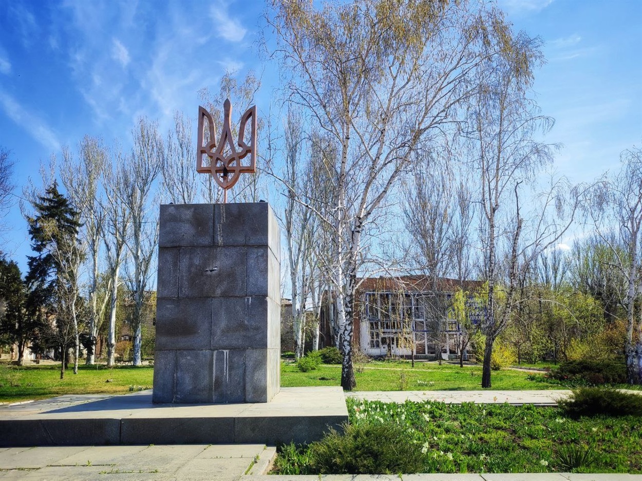 Головна площа в центрі Оріхова