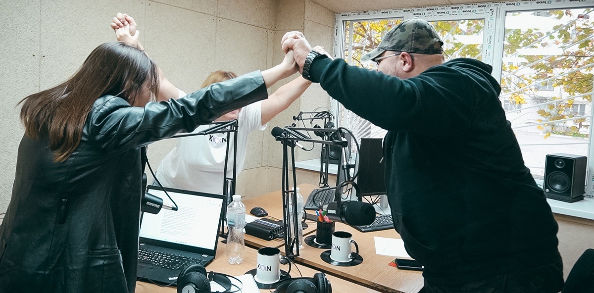 Команда Радіо X.ON