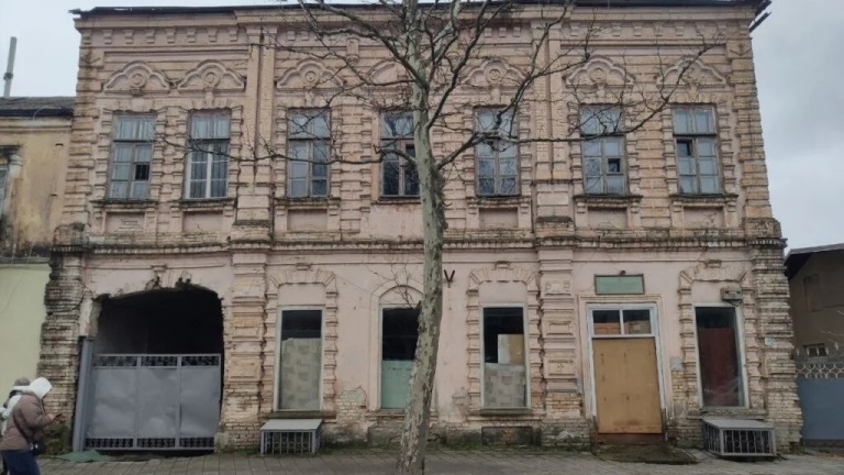 Історична будівля на проспекті Соборному, 142