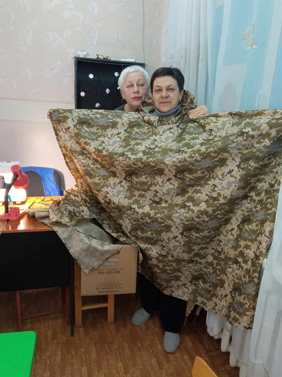 "Запорізькі Берегині" шиють для військових