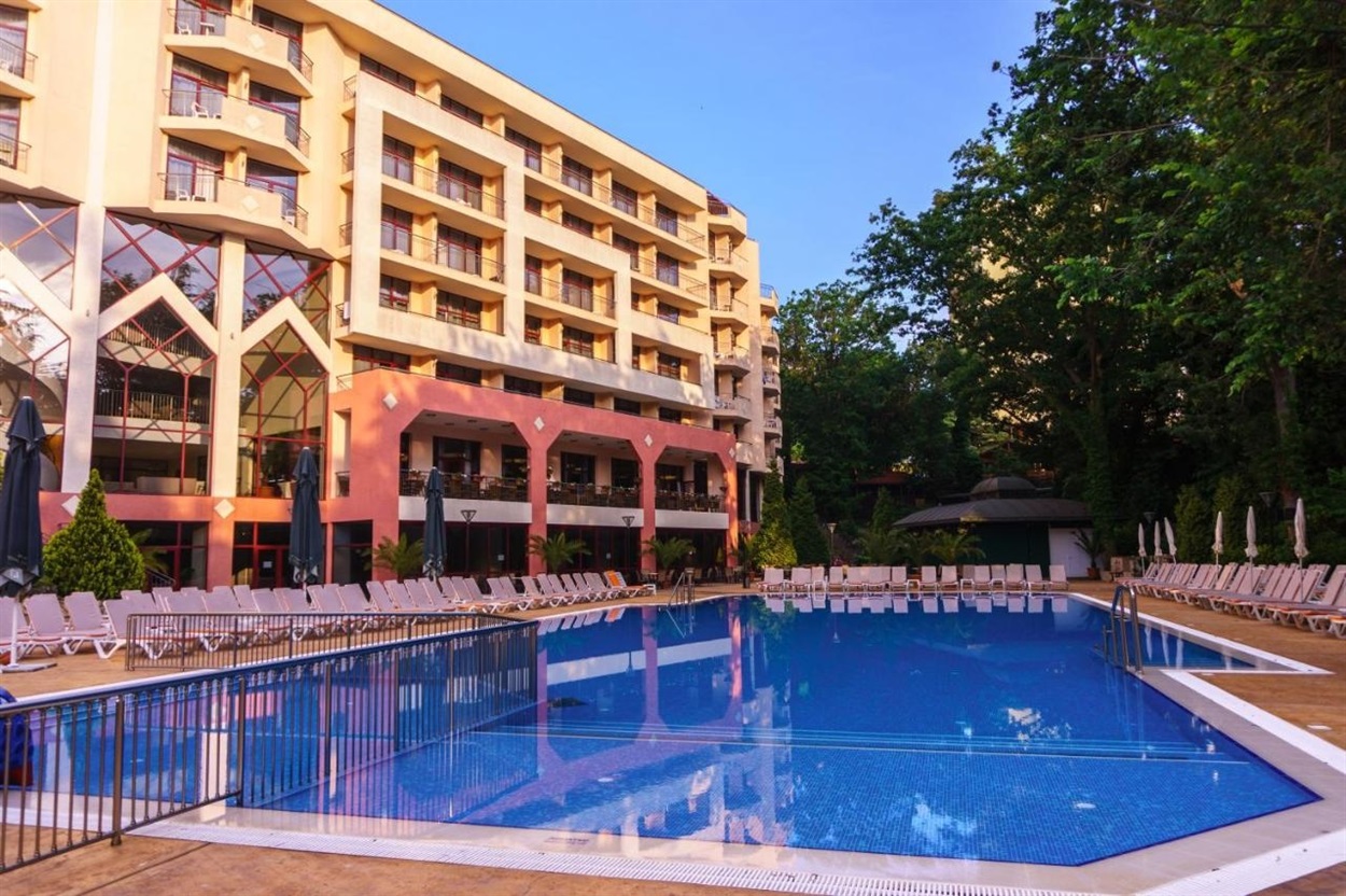 Park Hotel Odessos 4