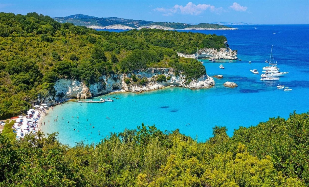Пляж Вутумі (Voutoumi Beach)
