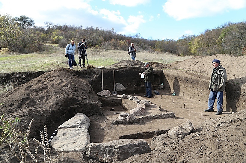 Археологічні розкопки в урочищі Гард