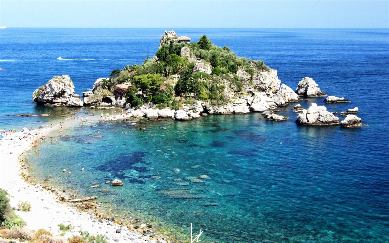 Пляж Ізола Белла, Таорміна, Сицилія