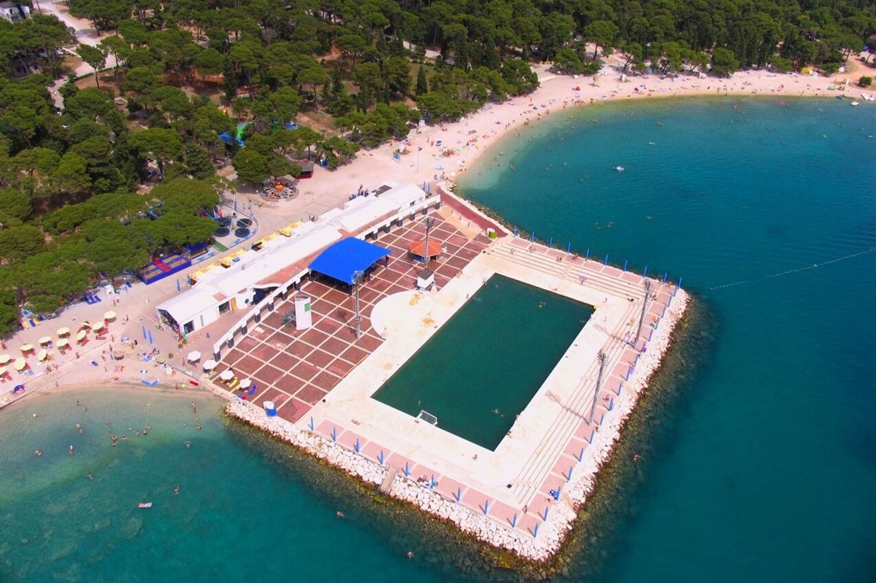 Пляж Дражице/Фото www.adriatic.hr