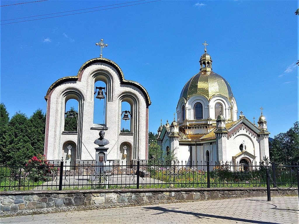 Церква Успіння Пресвятої Богородиці / Фото Xsandriel