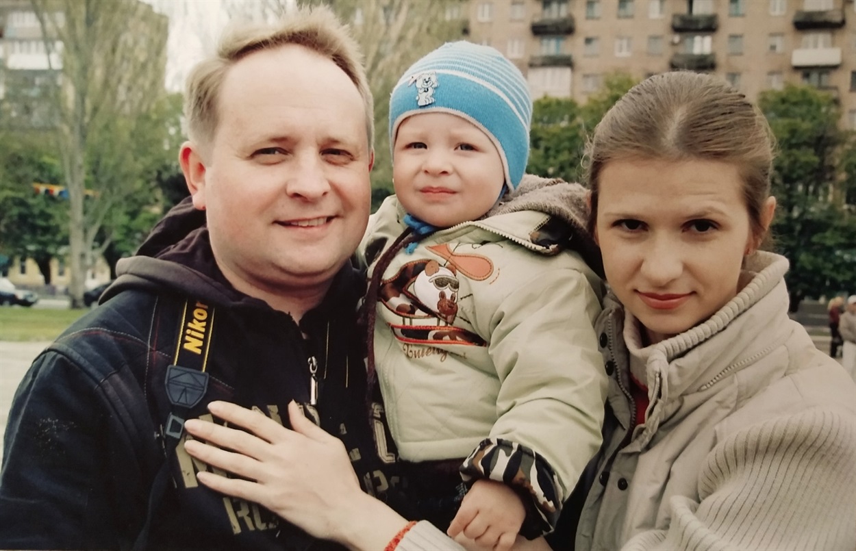 Наталя з чоловіком та сином