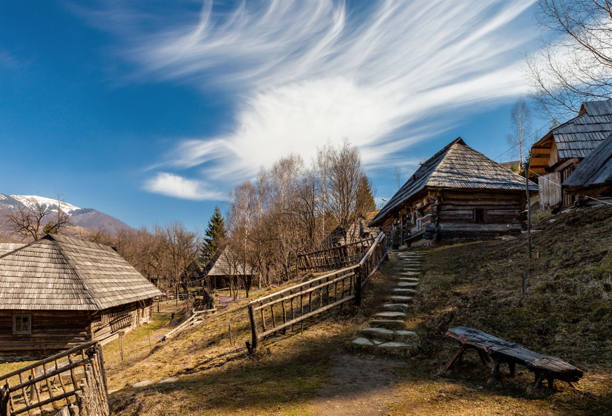 Карпати, Україна, хати, село