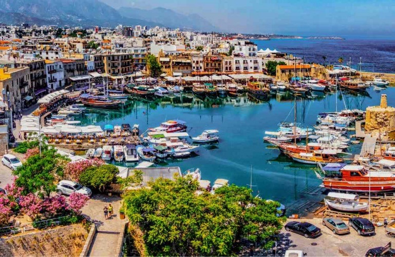 Кіпр став найпопулярнішим островом для відпочинку