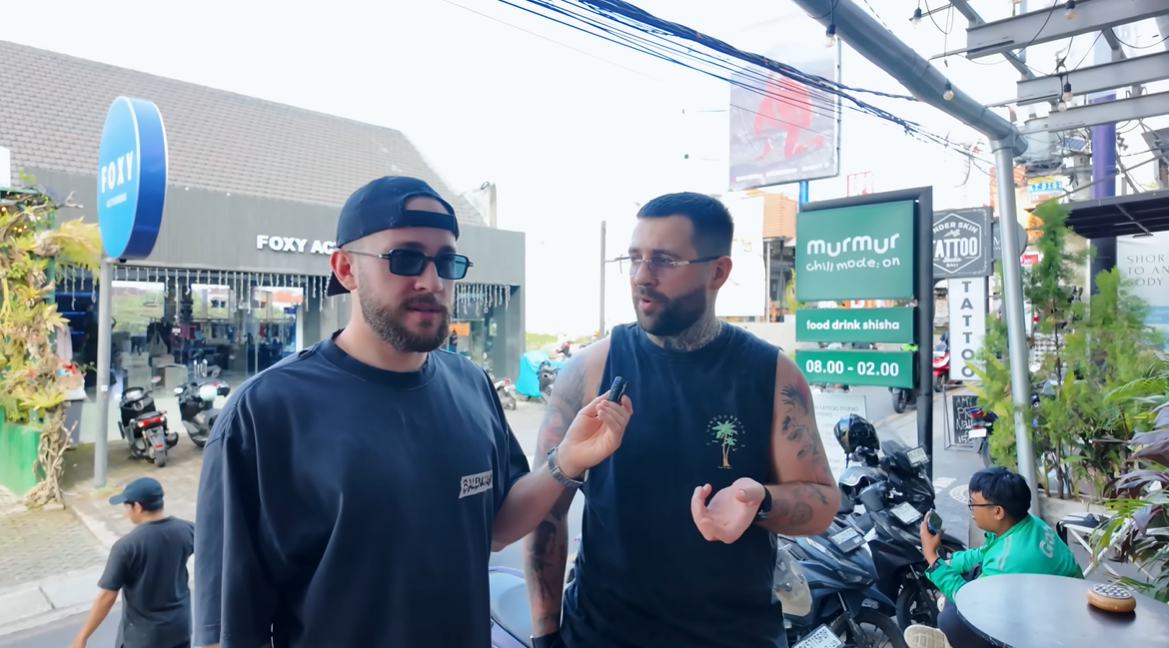 Василь Тимошенко і Леон 13