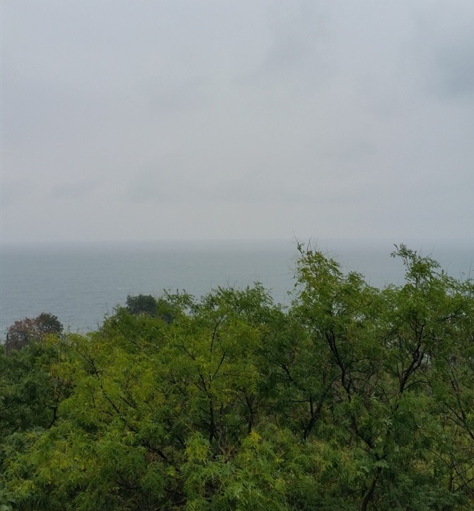 море
